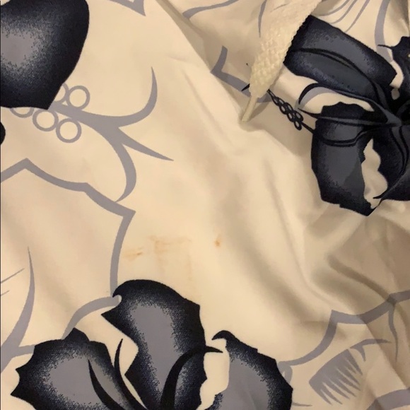 Brand New women's board shorts - Picture 4 of 4